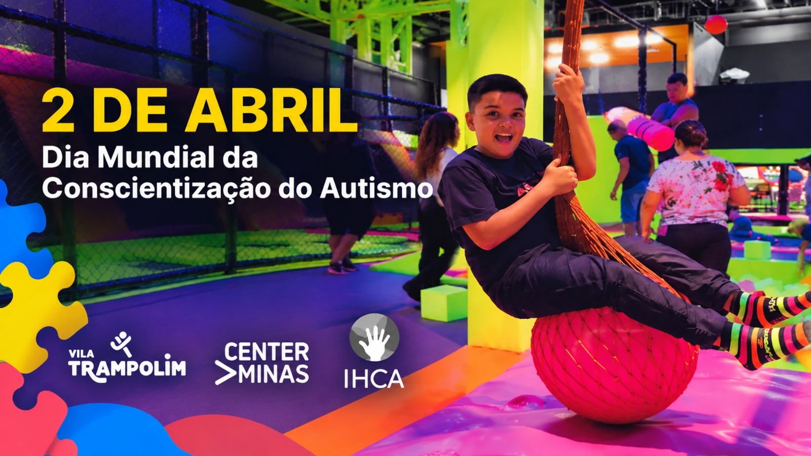 Crianças em atividade recreativa durante ação inclusiva